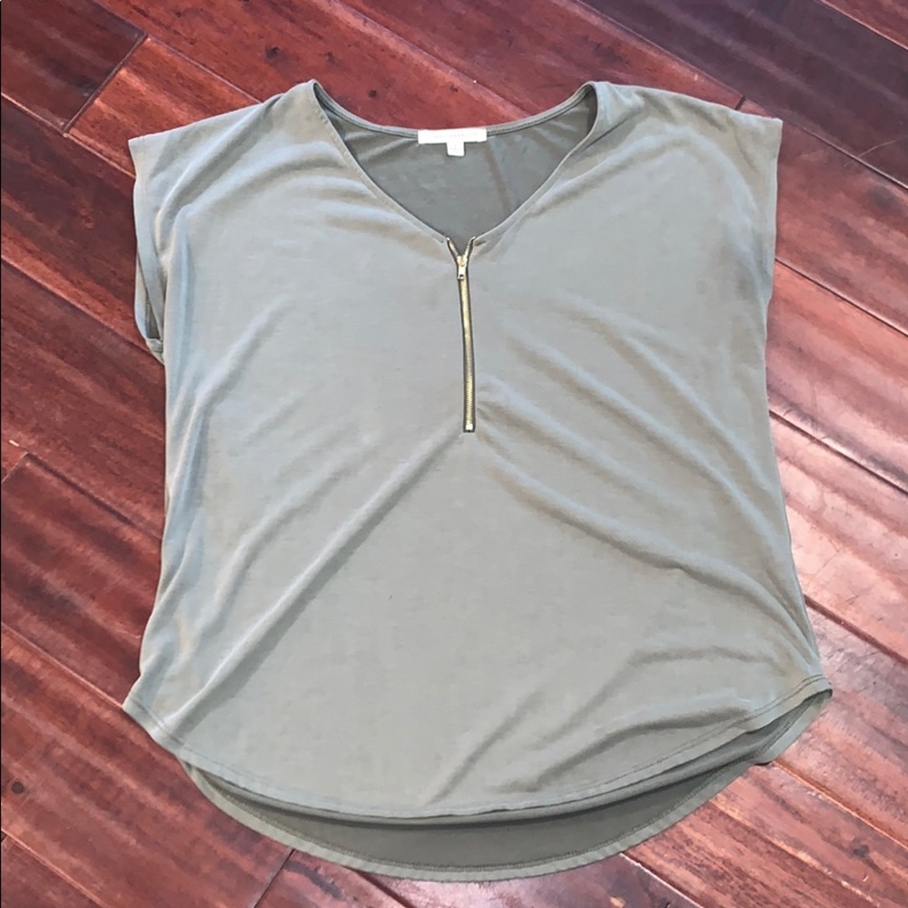 Short Sleeved Green Top
